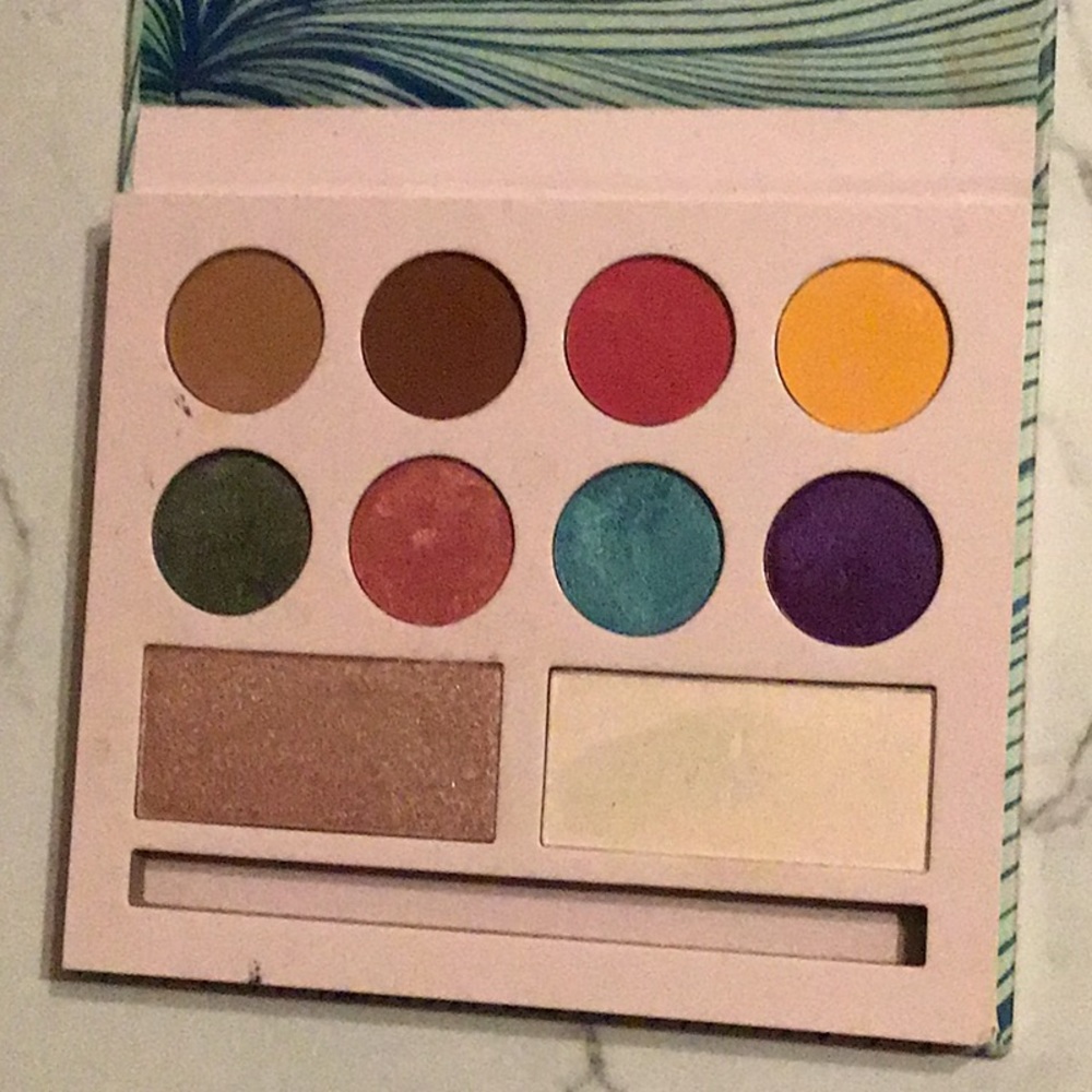 Laura Sanchez palette